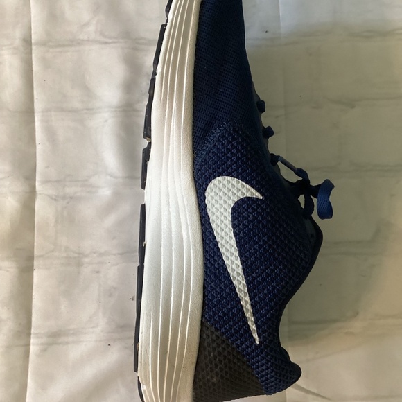 NIKE REVOLUTION 3 (/Size: 8.5 Men);(Size : 10 Women) PREOWNED (Color: Navy Blu) - Picture 3 of 4